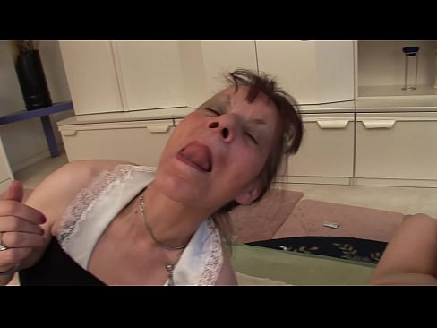 ❤️ Dvije bake i jedan djed imaju trojku ❤❌ Prekrasni porno kod nas